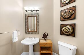 Indigo East 2102 Penthouse W/cabana