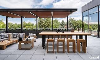 Moxy Boulder University