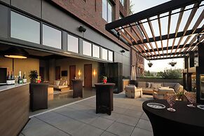 Moxy Boulder University