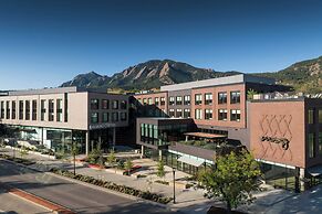 Moxy Boulder University