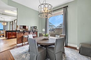 Indigo West 2103 Penthouse