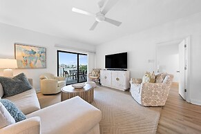 Shipwatch Riverside E204