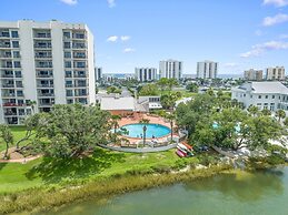 Shipwatch Riverside E204