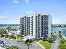 Shipwatch Riverside E204