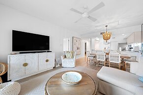 Shipwatch Riverside E204