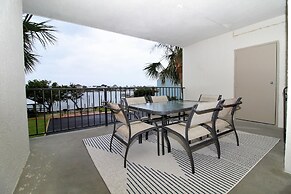 Shipwatch Riverside E204