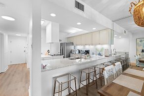 Shipwatch Riverside E204