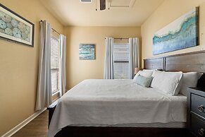 Molokai Villas Riverside 7A