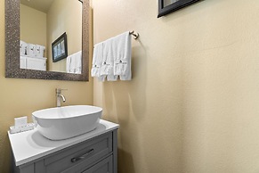 Molokai Villas Riverside 7A