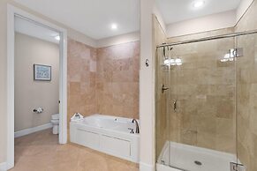 Capri 202 + Free Seasonal Beach Service