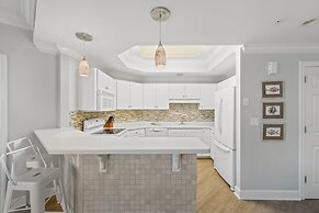 Phoenix on the Bay 1228