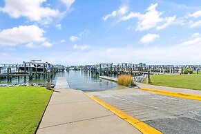 Phoenix on the Bay 1228