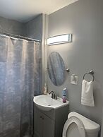 Newly Renovated 2 floor Getaway