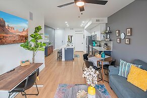 Minutes from Kierland King Bed Lux Pool with View - S433