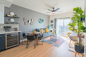 Minutes from Kierland King Bed Lux Pool with View - S433