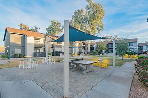 Bliss at Mezzo Pad -Walk to Dine and Shop and Golf-C254