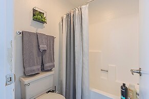 Bliss at Mezzo Pad -Walk to Dine and Shop and Golf-C254