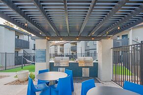 Bliss at Mezzo Pad -Walk to Dine and Shop and Golf-C254