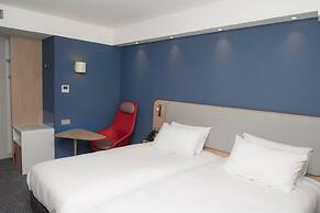 Holiday Inn Express Caen Epron, an IHG Hotel