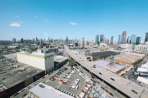 Holiday Inn Express Long Island City E New York by IHG