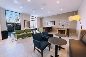 Holiday Inn Express Long Island City E New York by IHG