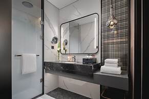 Crowne Plaza Shangluo by IHG