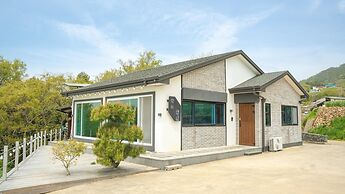 Namhae Mansion Morak
