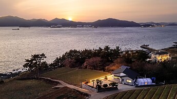 Namhae Mansion Morak