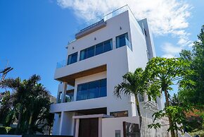 Legend most Luxurious 6Bedroom Seaview