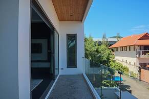 Legend most Luxurious 6Bedroom Seaview