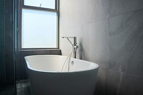 Legend most Luxurious 6Bedroom Seaview