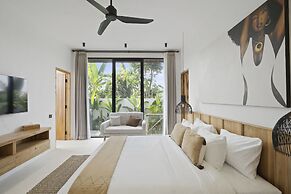 Marbella Villa by Betterplace