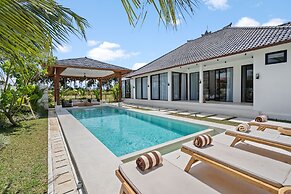 Marbella Villa by Betterplace