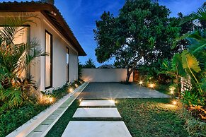 Marbella Villa by Betterplace