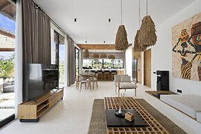 Marbella Villa by Betterplace