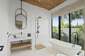 Marbella Villa by Betterplace