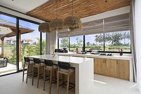 Marbella Villa by Betterplace