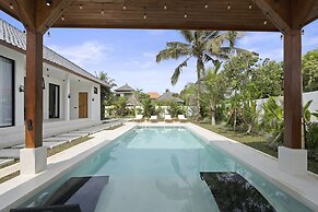 Marbella Villa by Betterplace