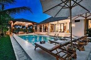 Marbella Villa by Betterplace