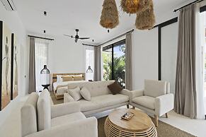 Marbella Villa by Betterplace