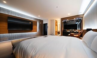 Pocheon LUA PREMIUM Drive-In Hotel