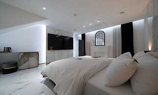 Pocheon LUA PREMIUM Drive-In Hotel