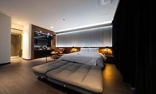 Pocheon LUA PREMIUM Drive-In Hotel