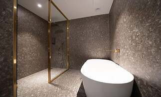 Pocheon LUA PREMIUM Drive-In Hotel