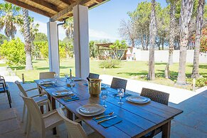 Villa El Capitano with garden and pool
