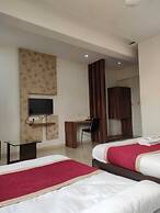Hotel Luxura