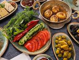 Lotus City Siğacık Boutique Otel