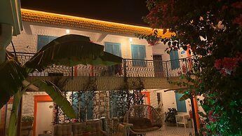 Lotus City Siğacık Boutique Otel