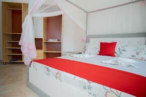 The city Block Apartment