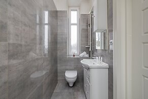 Luxury Apartment in Szczecin by Renters